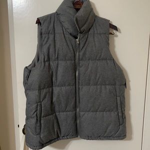 Old Navy: Women’s  XL Grey Puffer Vest